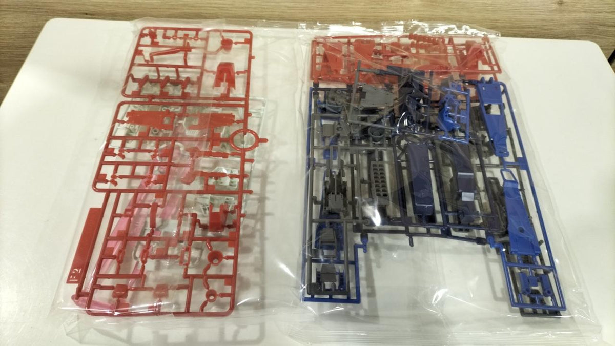 BANDAI Mobile Suit Gundam ZZ 1/100 MG MSZ-010S Enhanced Double Zeta Gundam
