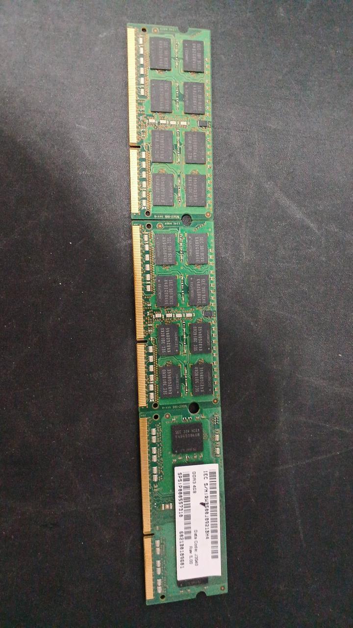 SAMSUNG DDR3 Laptop Memory 4GB 11 Discs DDR3 PC3L-12800S