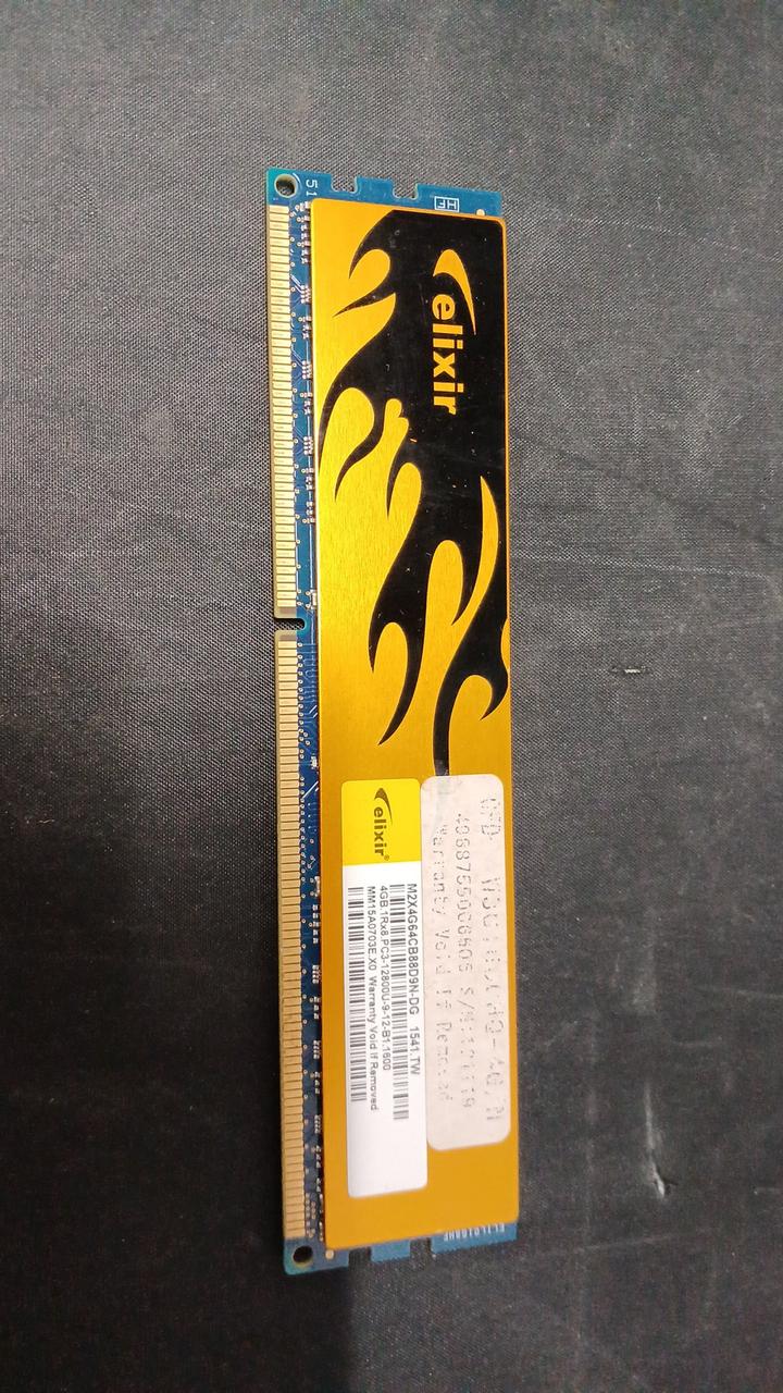CFD DDR3 Memory 4GB 6-disc set W3U1600HQ-4G