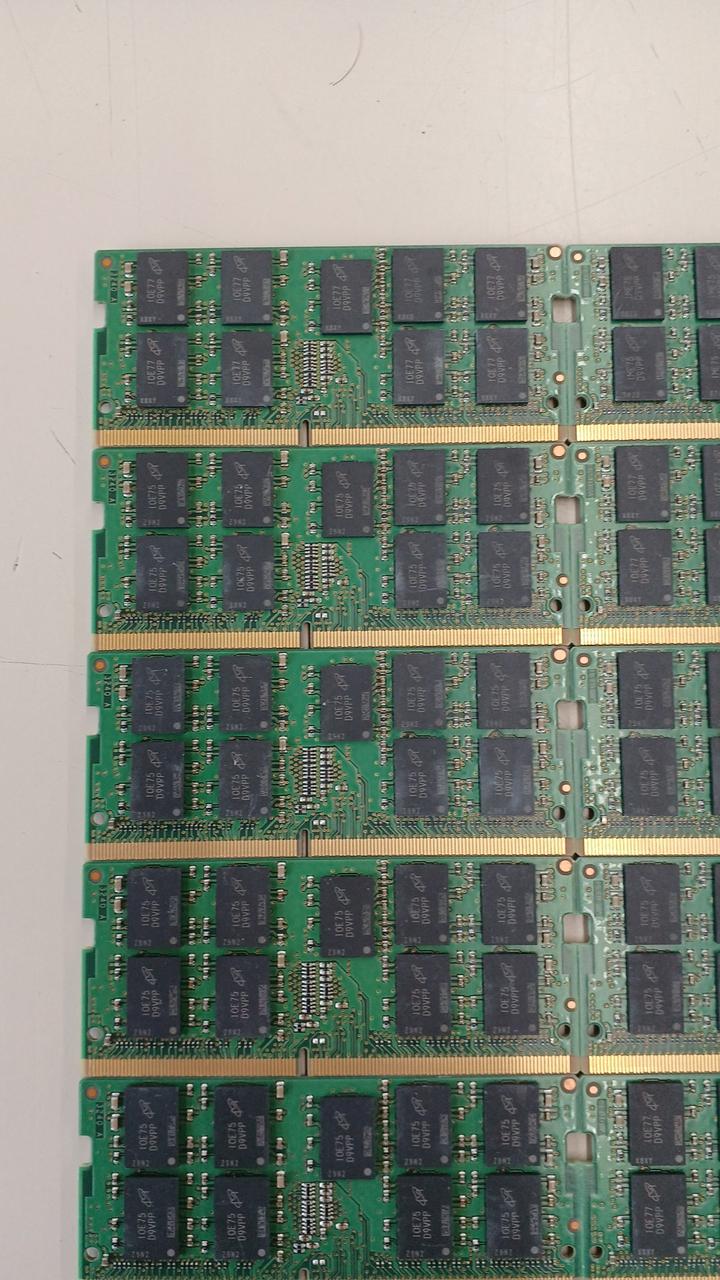 MICRON Memory Set for Laptops MTA18AFS2G72HZ-2G6E4ZI