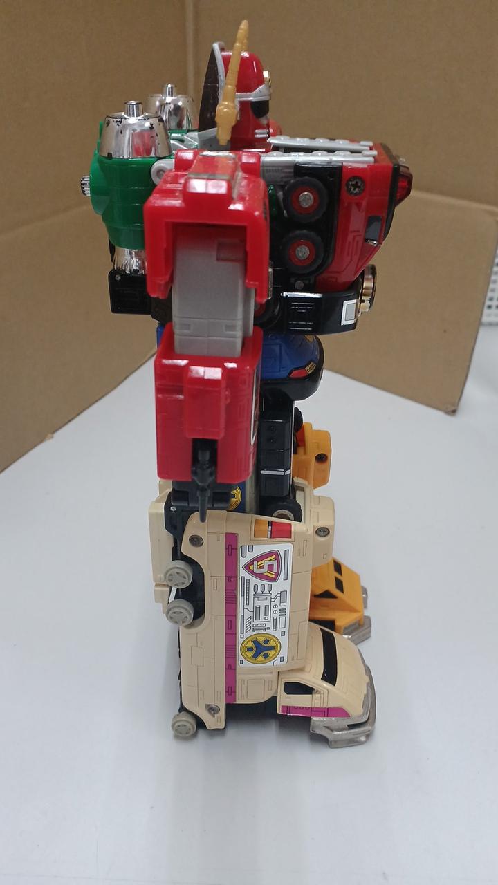 BANDAI DX Chogokin Victory Robo Emergency Squadron GoGoFive