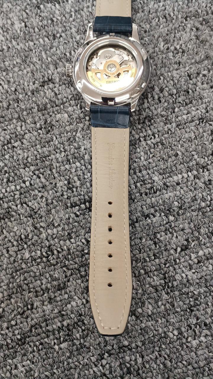 SEIKO Automatic 4R35-01T0