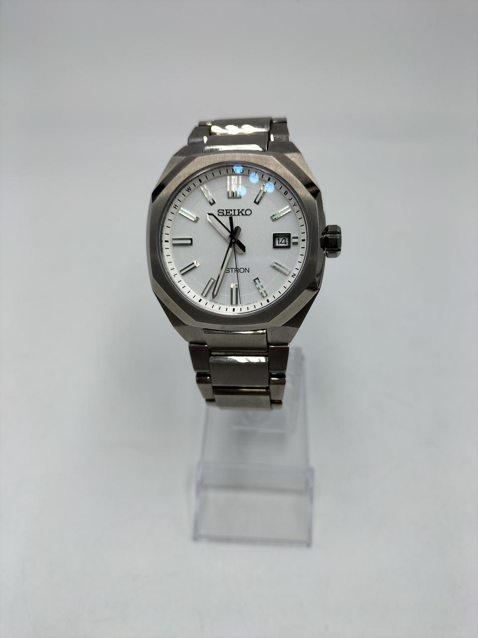 SEIKO Solar Radio-Controlled Wristwatch 7B72-0AF0