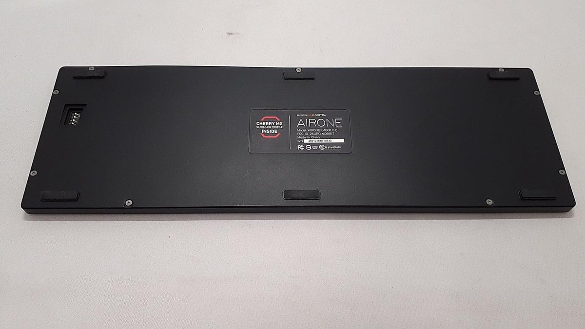 MISTEL Keyboard: MD68 BT