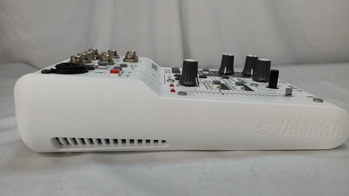 YAMAHA Mixer AG03