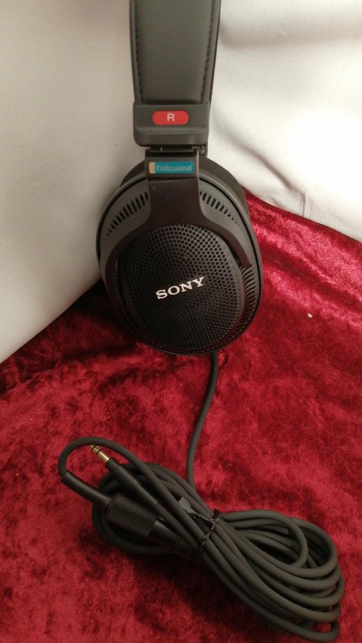 SONY Monitor headphones MDR-MV1