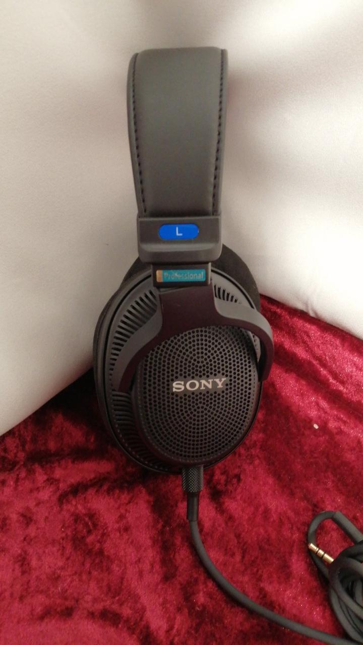 SONY Monitor headphones MDR-MV1