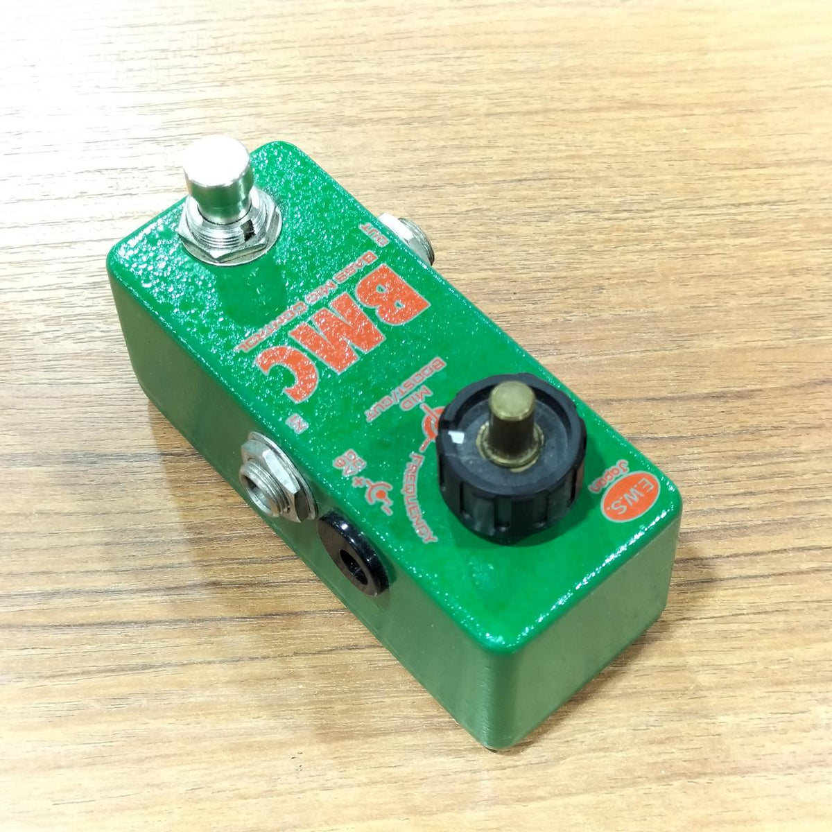 EWS Effects pedal: BASS MID CONTROL