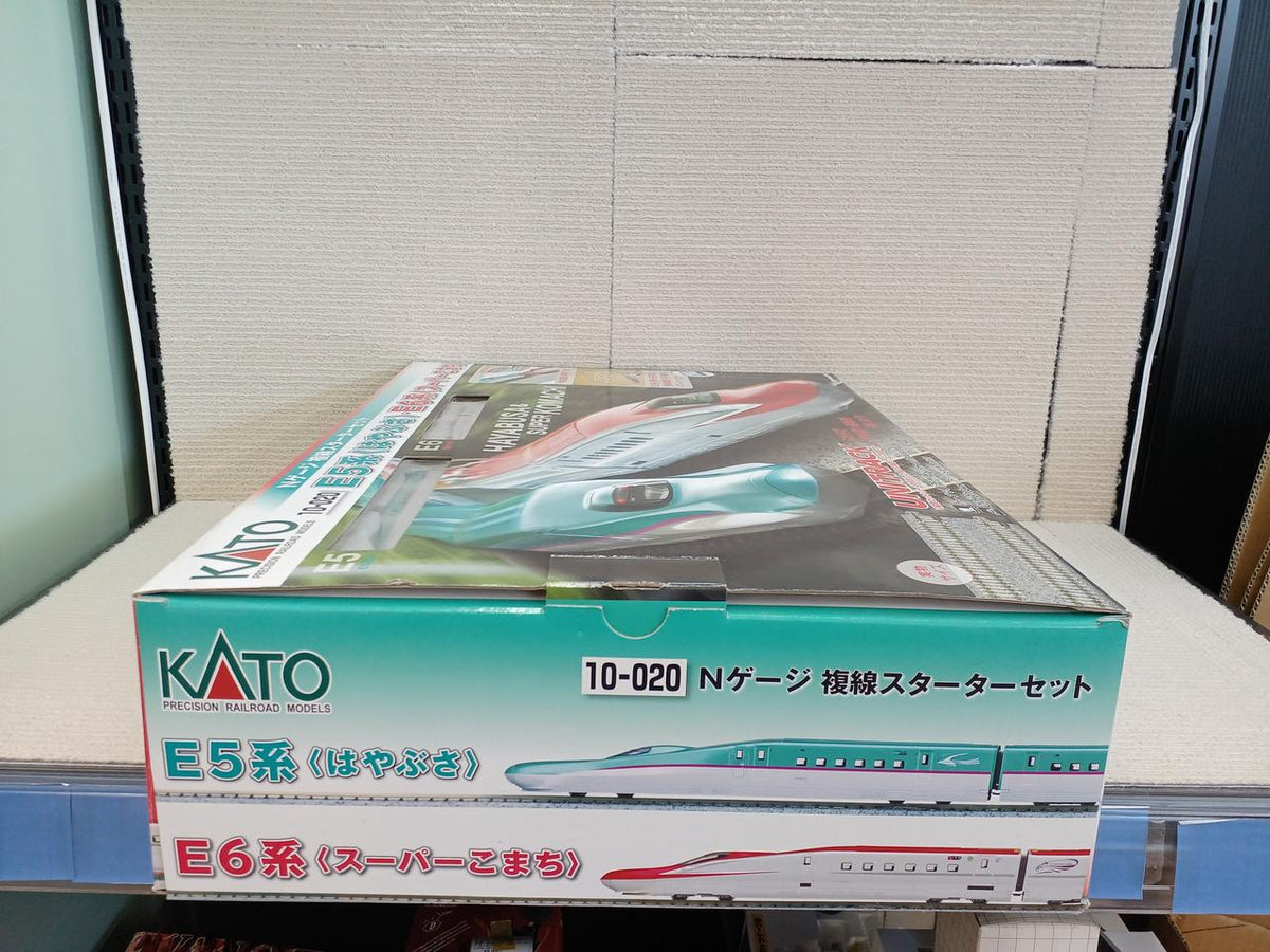 KATO N Gauge E5 Series Shinkansen Hayabusa E6 Series Shinkansen Komachi Double Track Starter Set