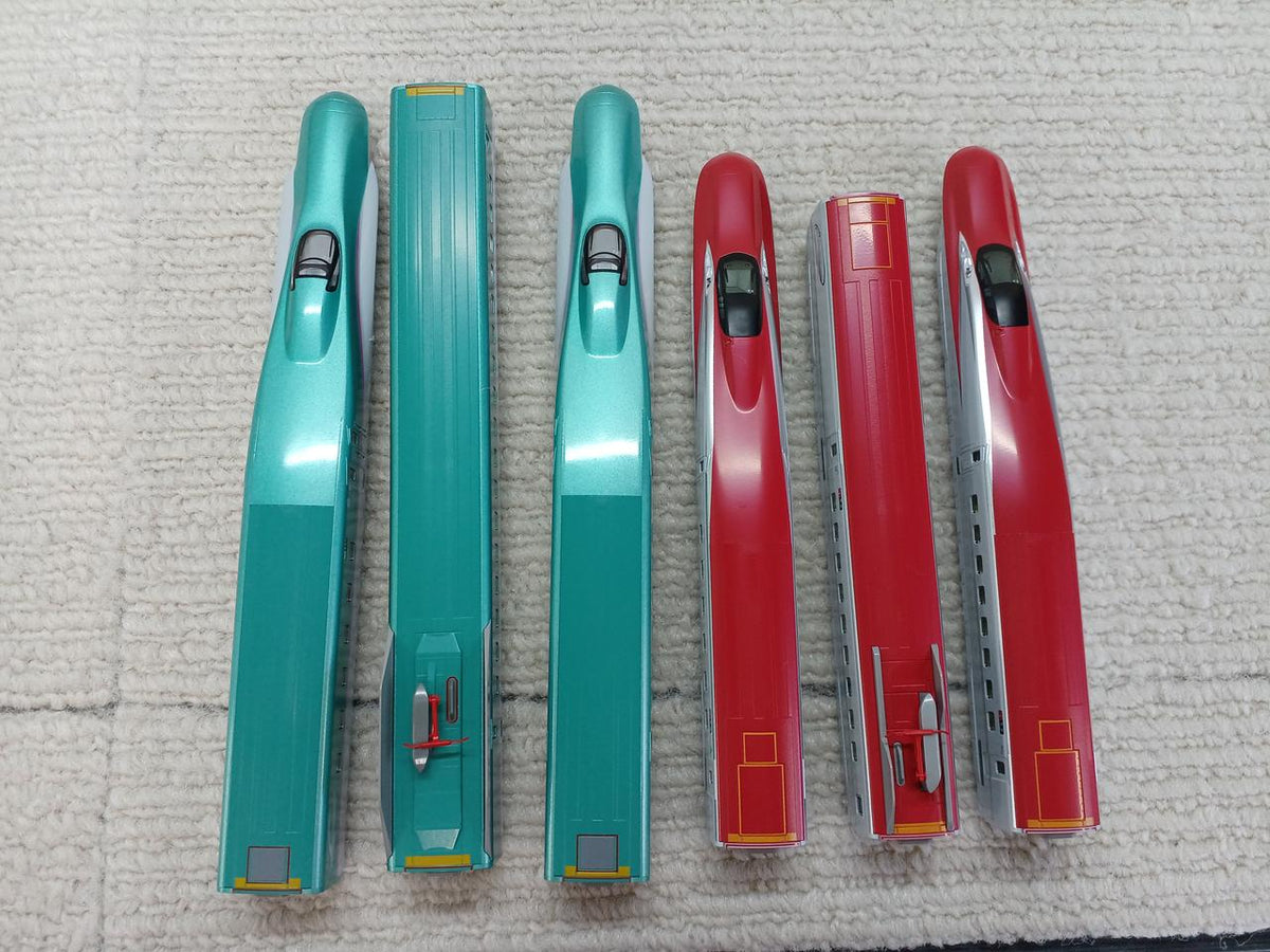 KATO N Gauge E5 Series Shinkansen Hayabusa E6 Series Shinkansen Komachi Double Track Starter Set