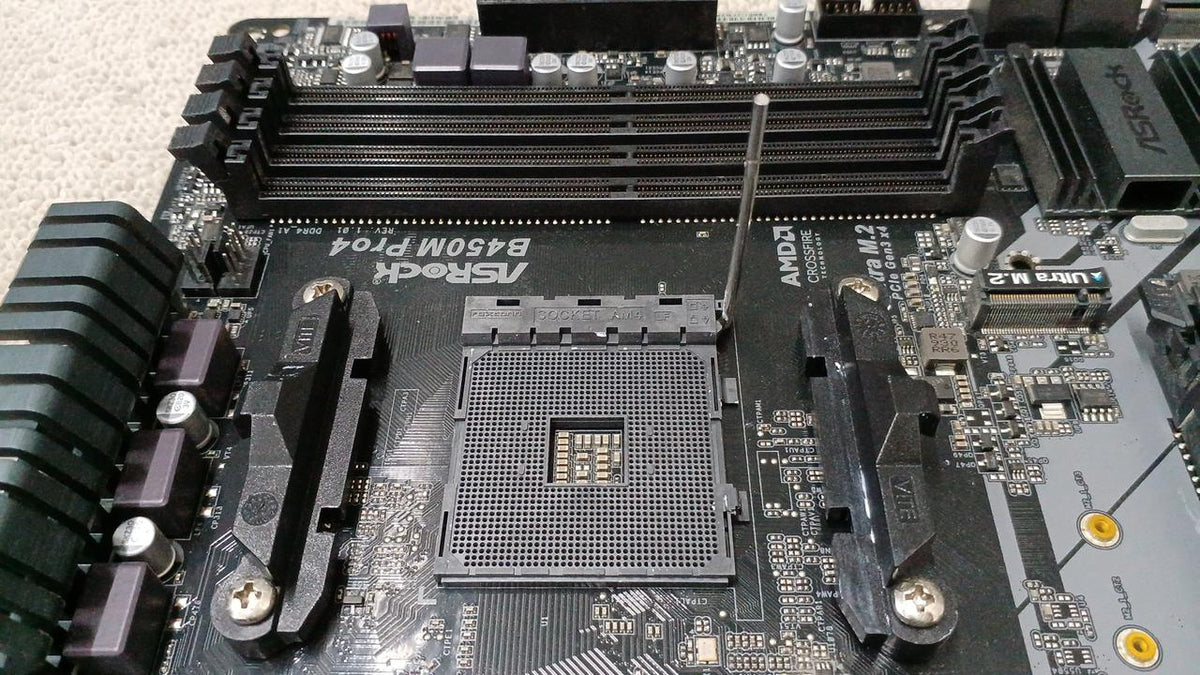 ASROCK Motherboard: B450M PRO4