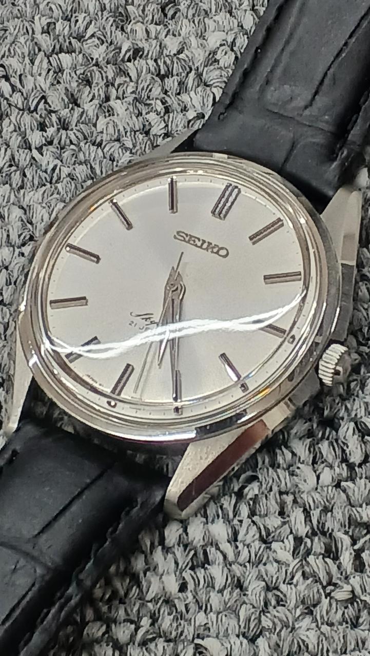 SEIKO Manual Wind Wristwatch 6100-8000