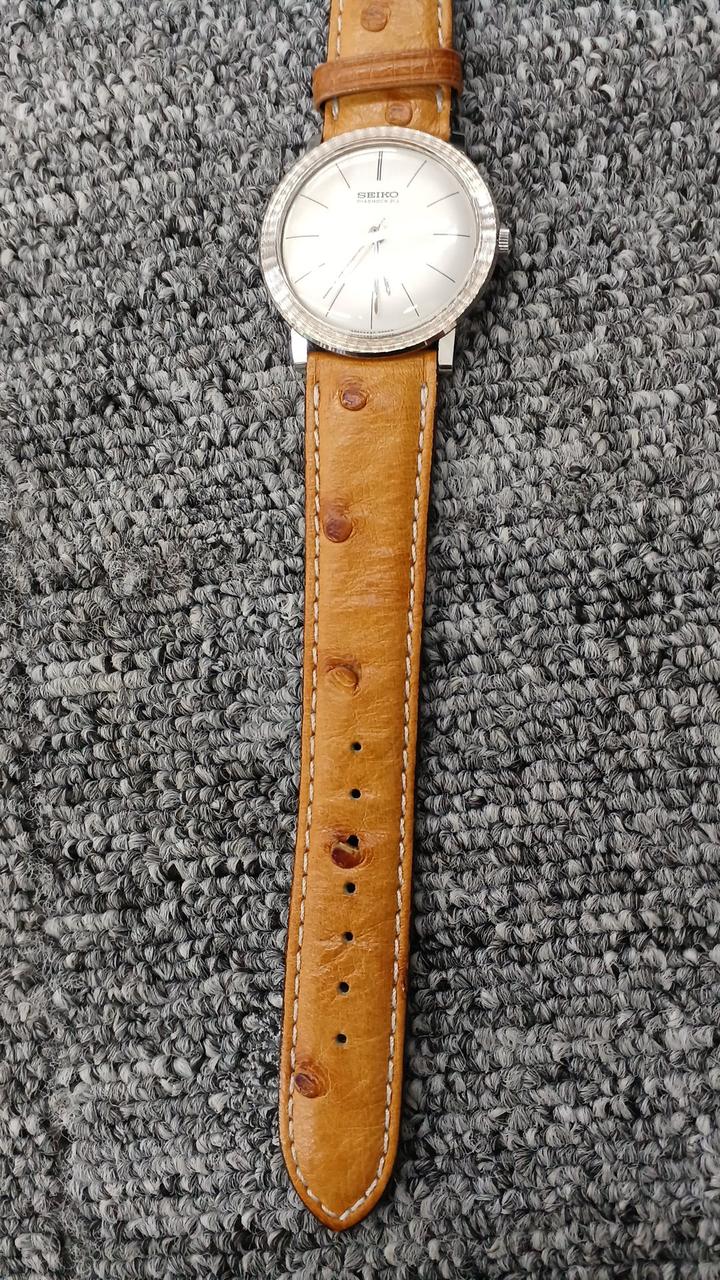 SEIKO Manual Wind Wristwatch 6660-7010