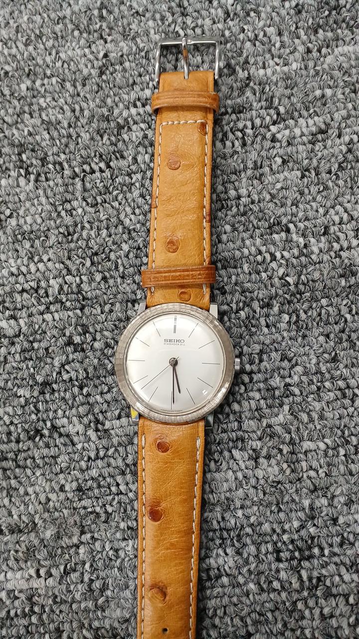 SEIKO Manual Wind Wristwatch 6660-7010
