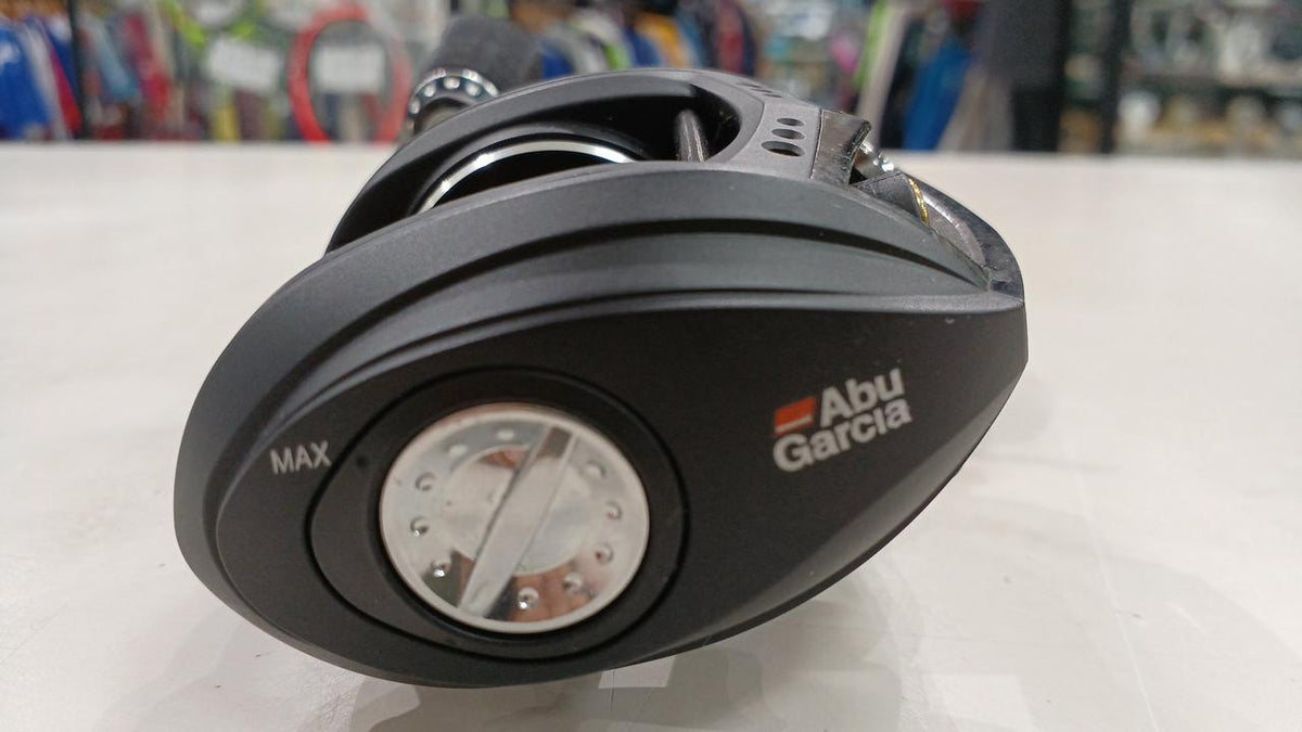 ABUGARCIA Baitcasting Reel REVO MGX-L