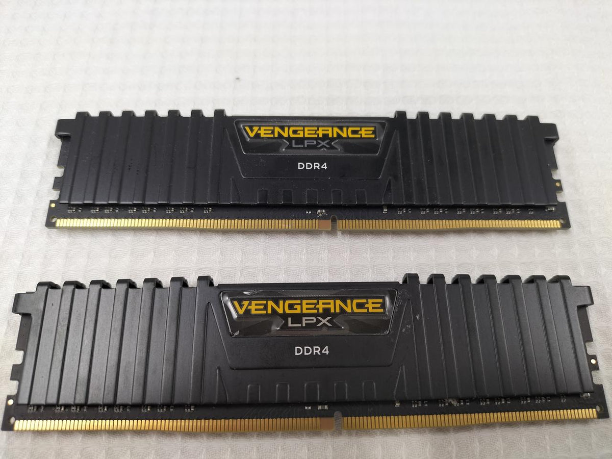 CORSAIR DDR4 Memory 8GB x 2 CMK16GX4M2A2666C16