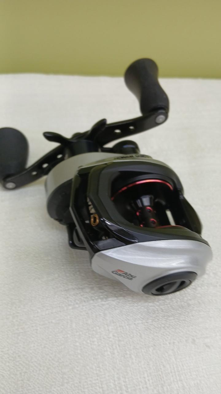 ABUGARCIA Baitcasting Reel REVO4 WINCH