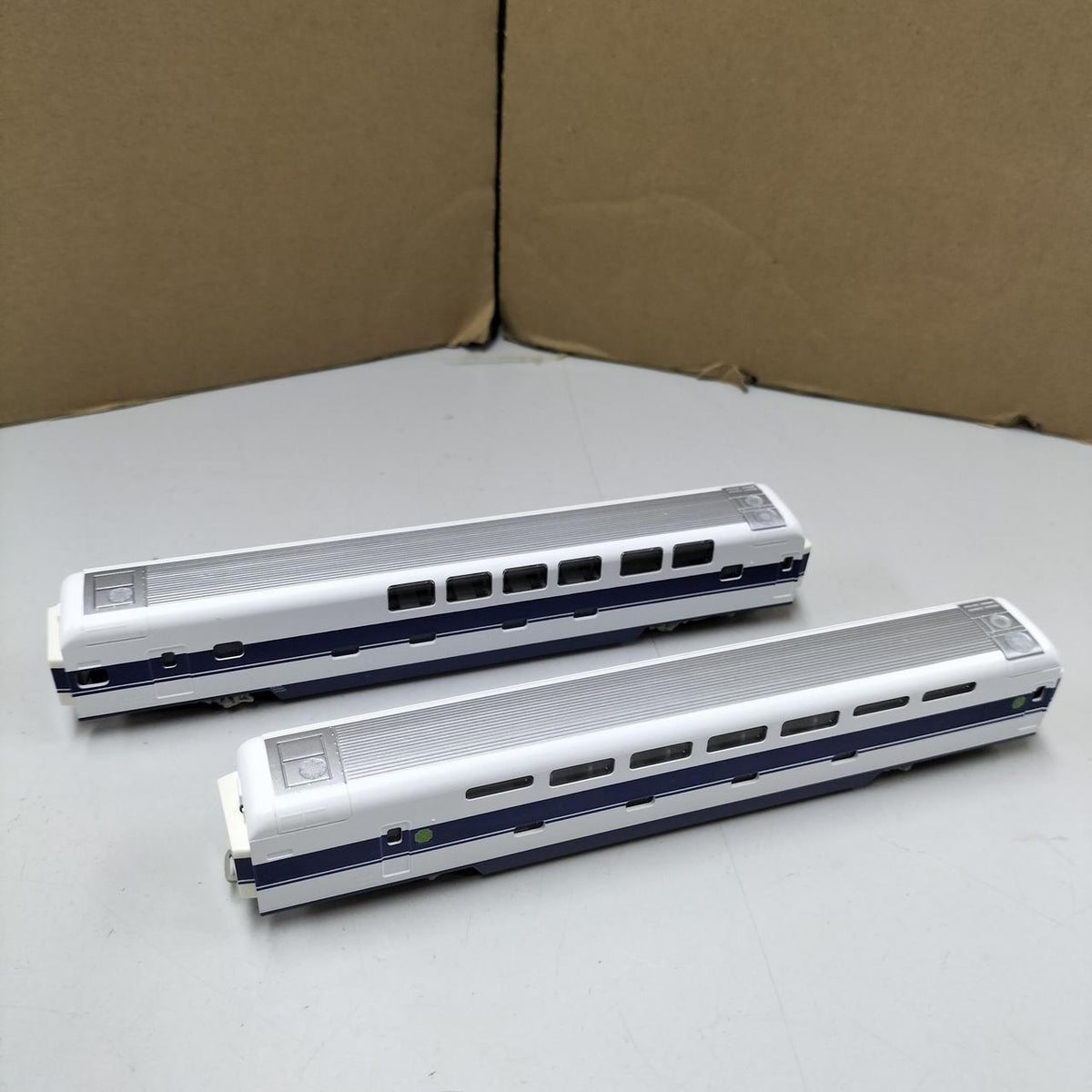 Tomix 100 Series Tokaido & Sanyo Shinkansen 7-Car Set Vehicle Only