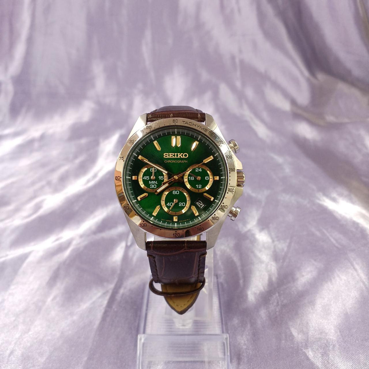 SEIKO Quartz Chronograph 8T63-00D0