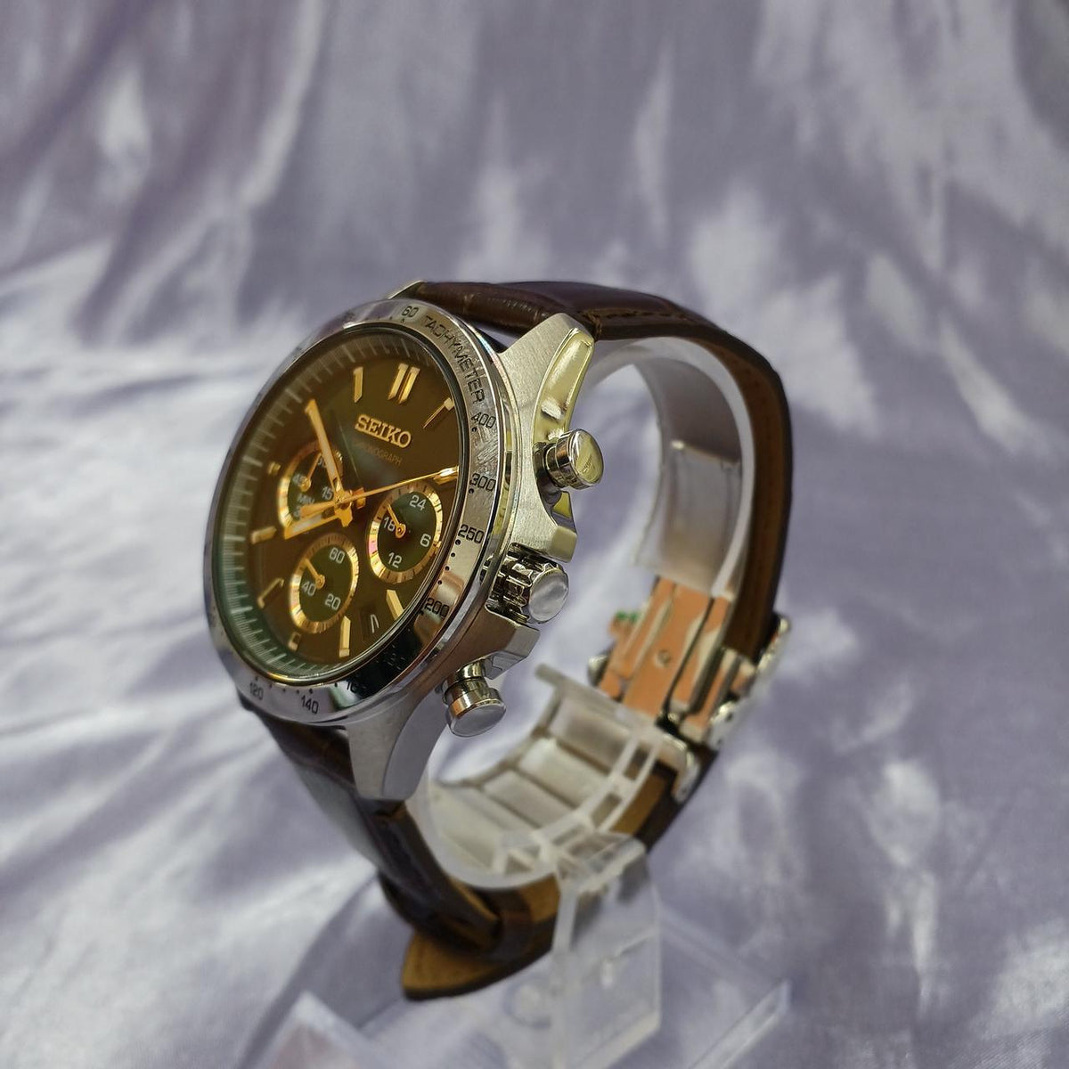 SEIKO Quartz Chronograph 8T63-00D0