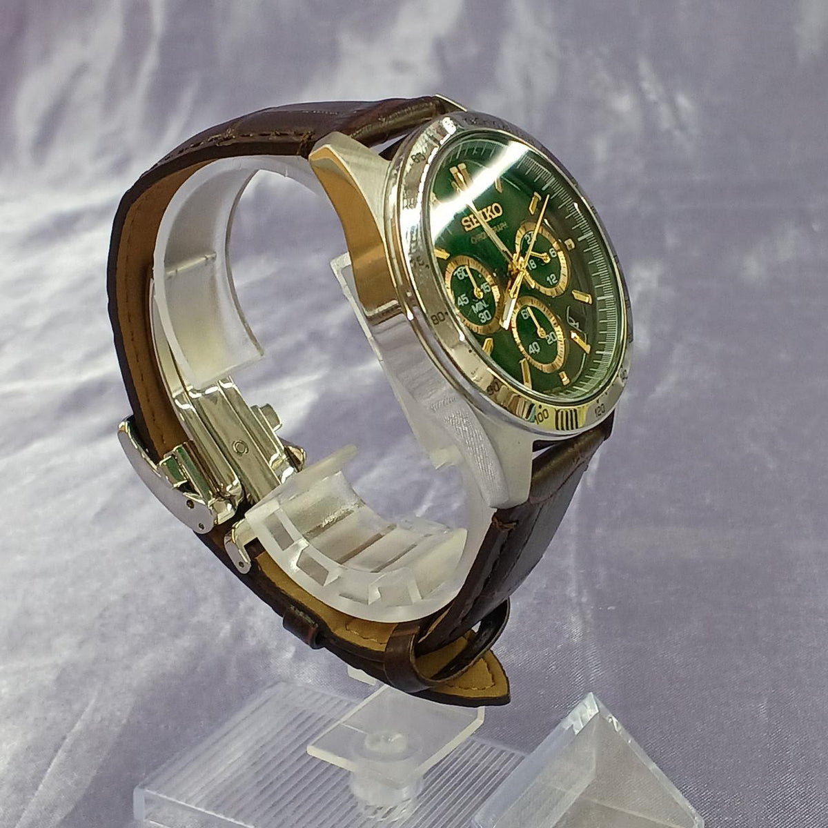 SEIKO Quartz Chronograph 8T63-00D0