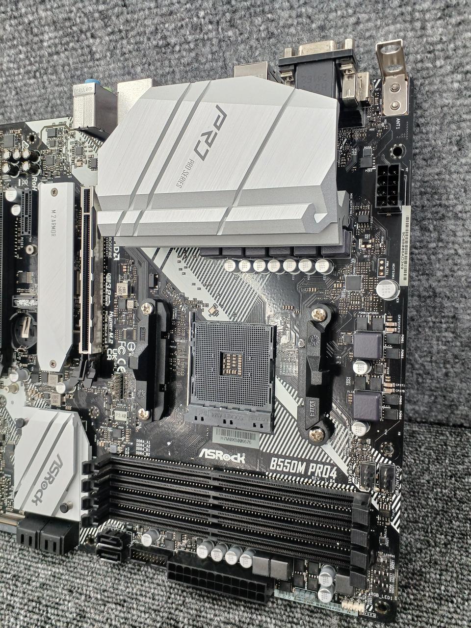 ASROCK Motherboard: B550M PRO4 - Banzai Thrifting | BanzaiHobby