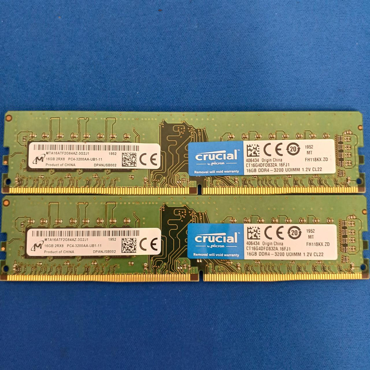 Crucial Memory 16GB / MTA16ATF2G64AZ-3G2J1 MTA16ATF2G64AZ-3G2J1