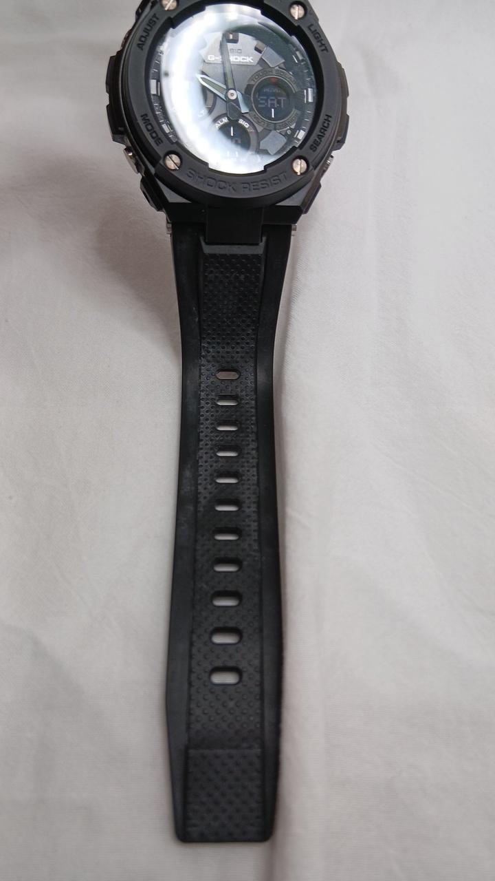 CASIO G-SHOCK GST-W100G