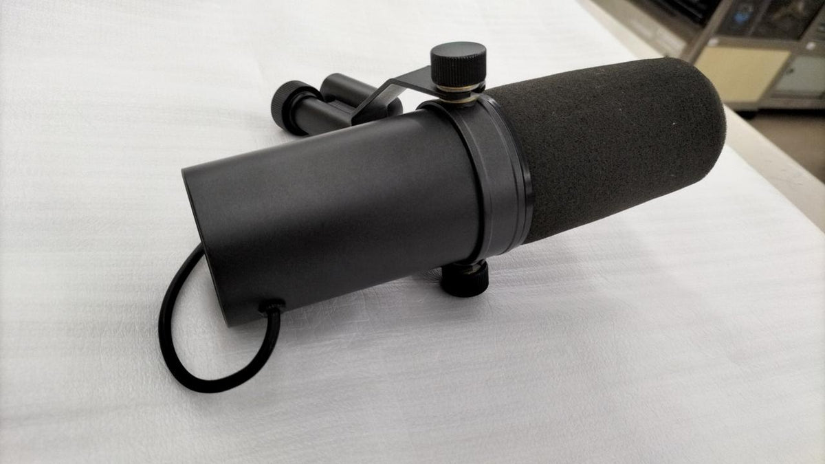 SHURE Dynamic Microphone SM7B