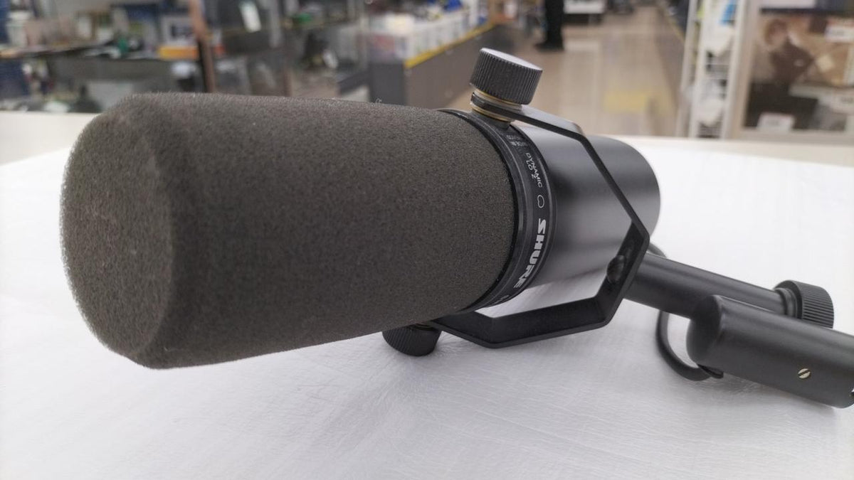 SHURE Dynamic Microphone SM7B