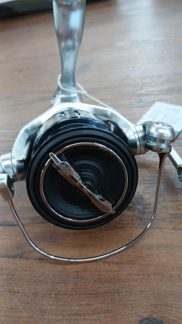 SHIMANO Spinning Reel 19 STRADIC 2500SHG