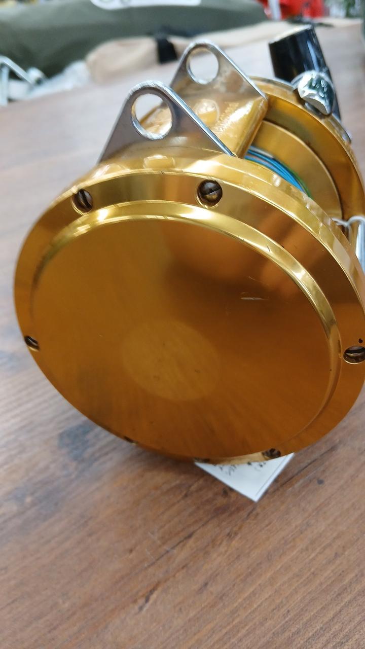 PENN Double-Axle Reel INTERNATIONAL 30