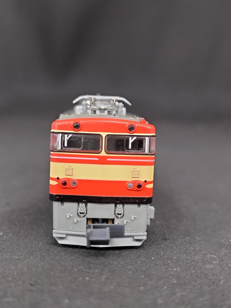 KATO Seibu E851 Motor: Equipped