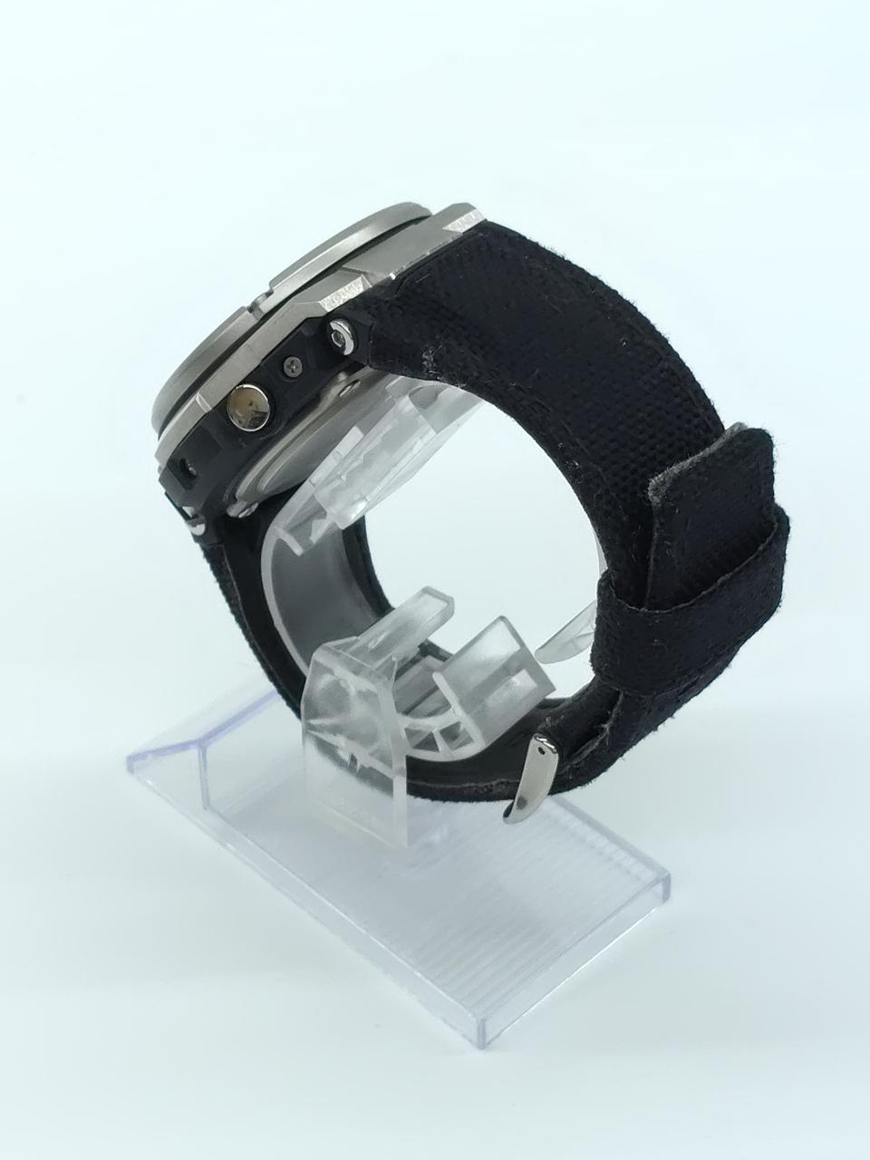 CASIO G-SHOCK GST-W330C