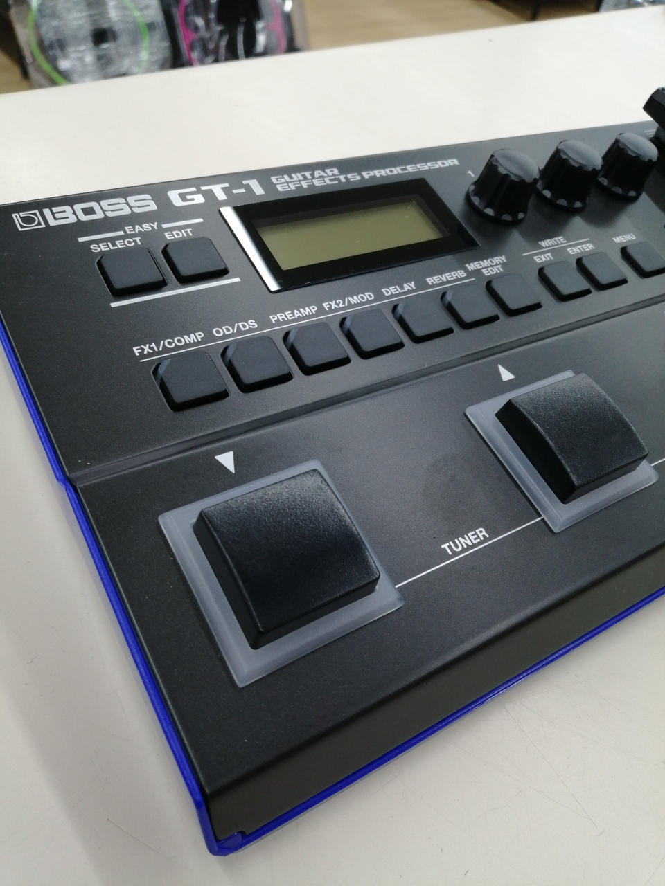 BOSS Multi-Effects GT-1