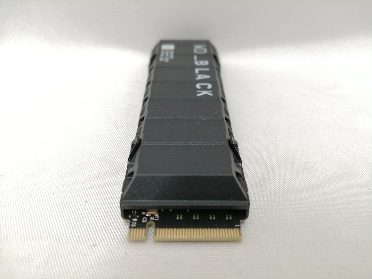 WESTERN DIGITAL SSD WDS200T2XHE-00BCA0