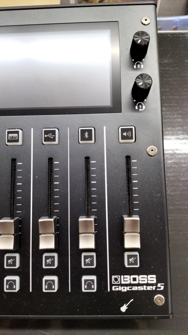 BOSS Streaming Mixer GCS-5