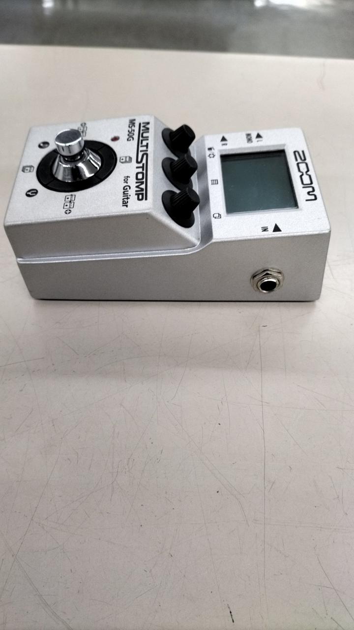 ZOOM Multi-Effects Pedal MS-50G