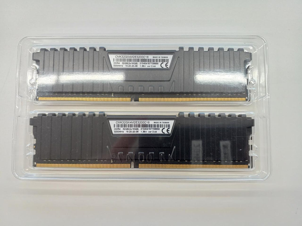 CORSAIR Desktop memory (DDR4/3200) CMK32GX4M2E3200C16