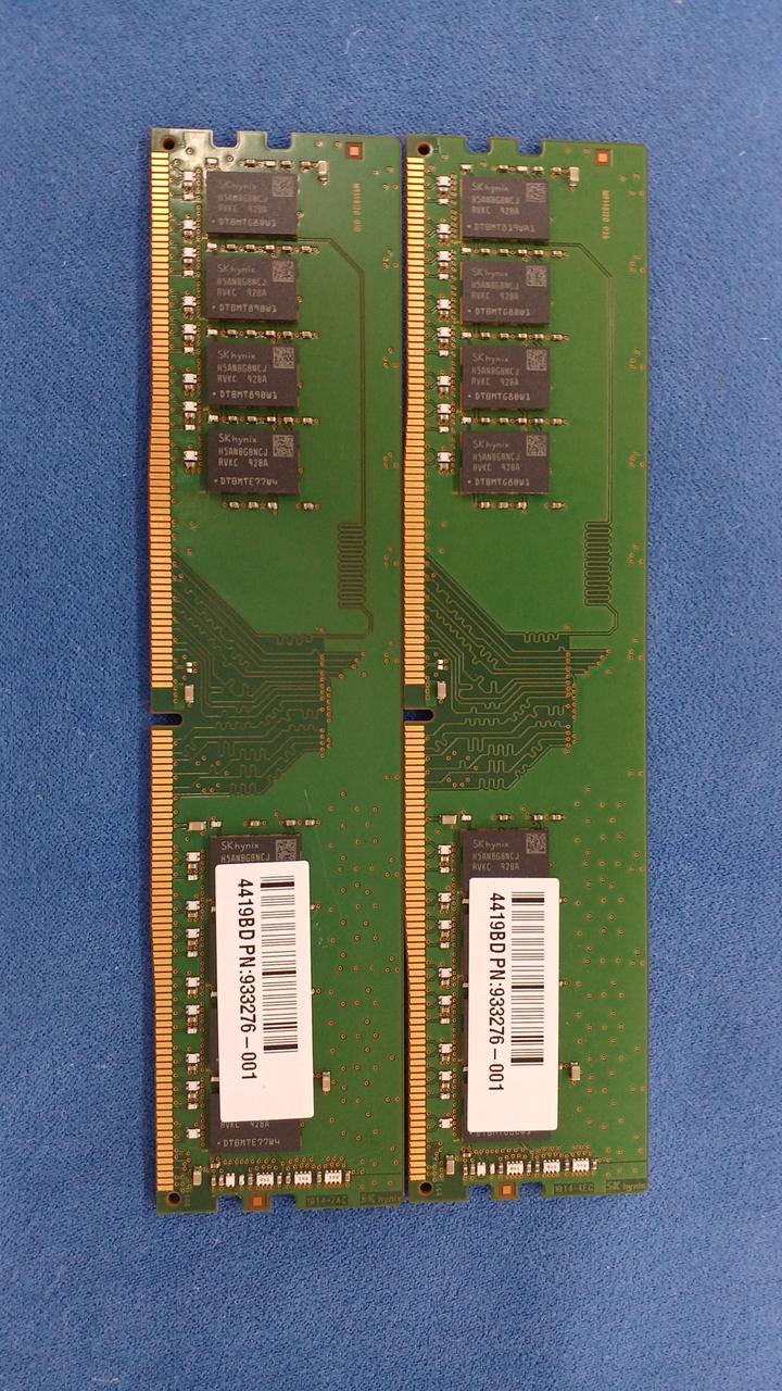 SK HYNIX Memory (2 8GB sticks) HMA81GU6CJR8N-VK