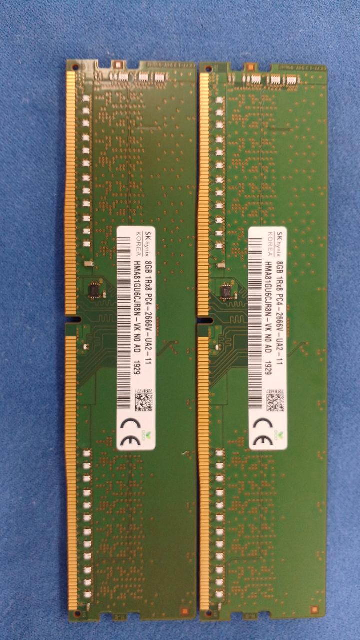 SK HYNIX Memory (2 8GB sticks) HMA81GU6CJR8N-VK