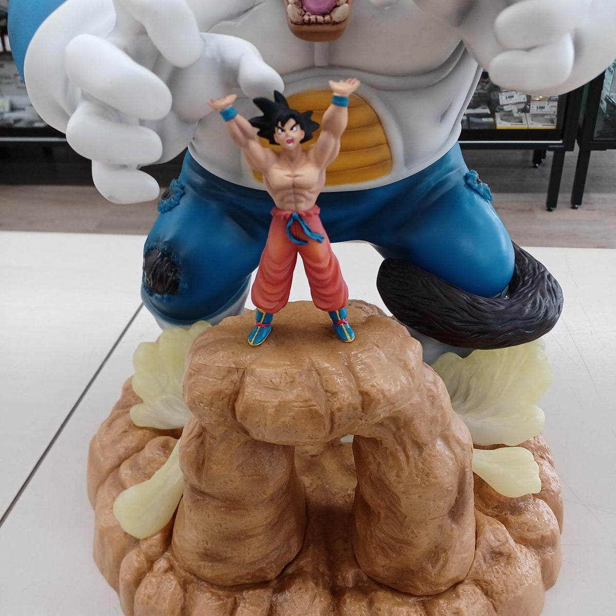 Bandai Dragon Ball Figure Prize A: Great Ape Vegeta VS Son Goku