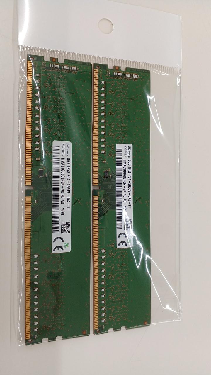 SK HYNIX Memory (2 8GB sticks) HMA81GU6CJR8N-VK