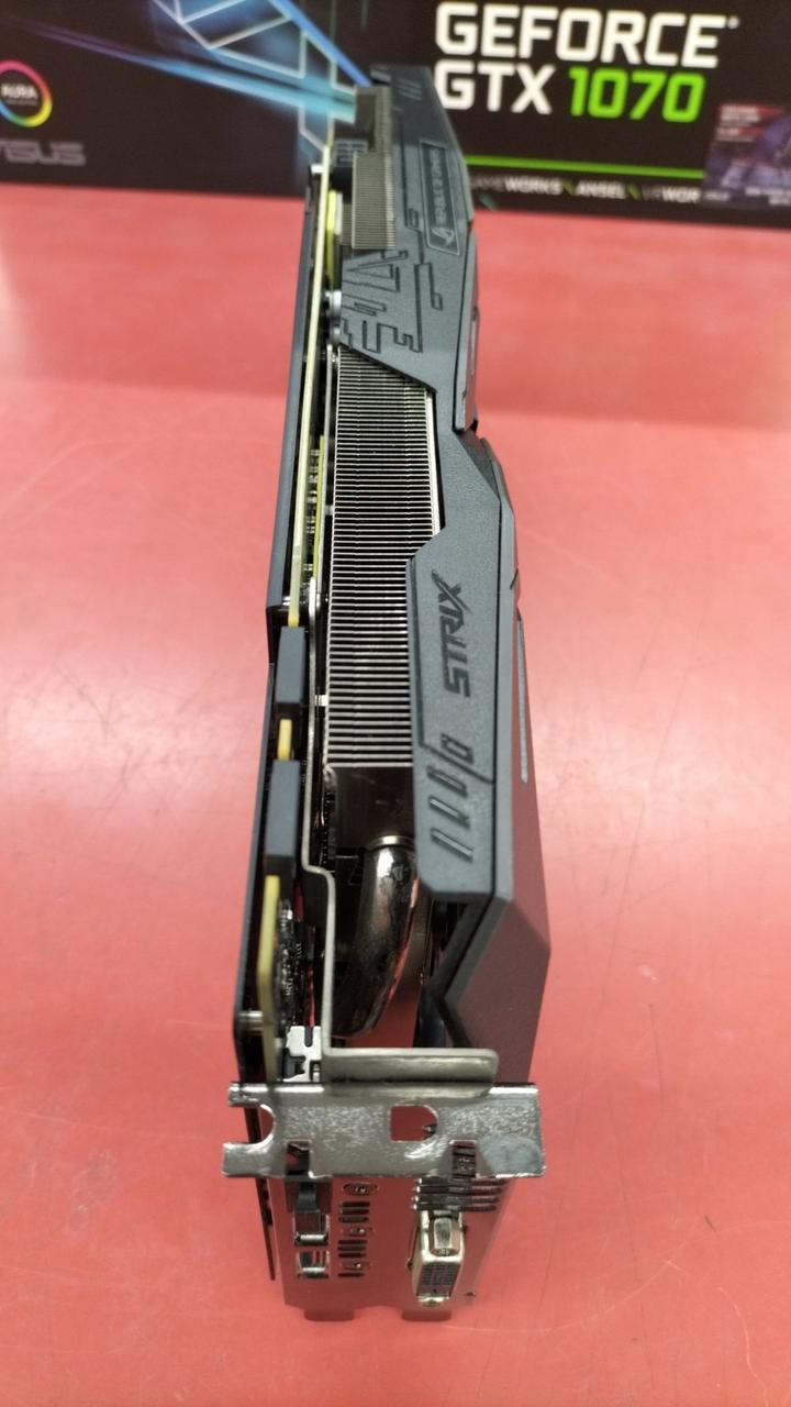 ASUS Graphics Board: STRIX GEFORCE GTX 1070-08G