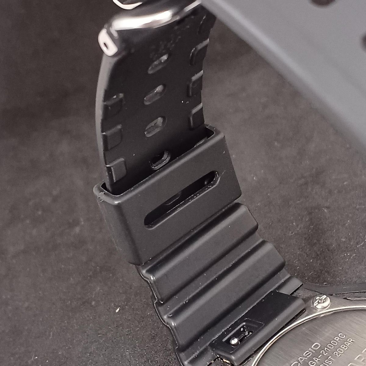 CASIO G-SHOCK GA-2100RC