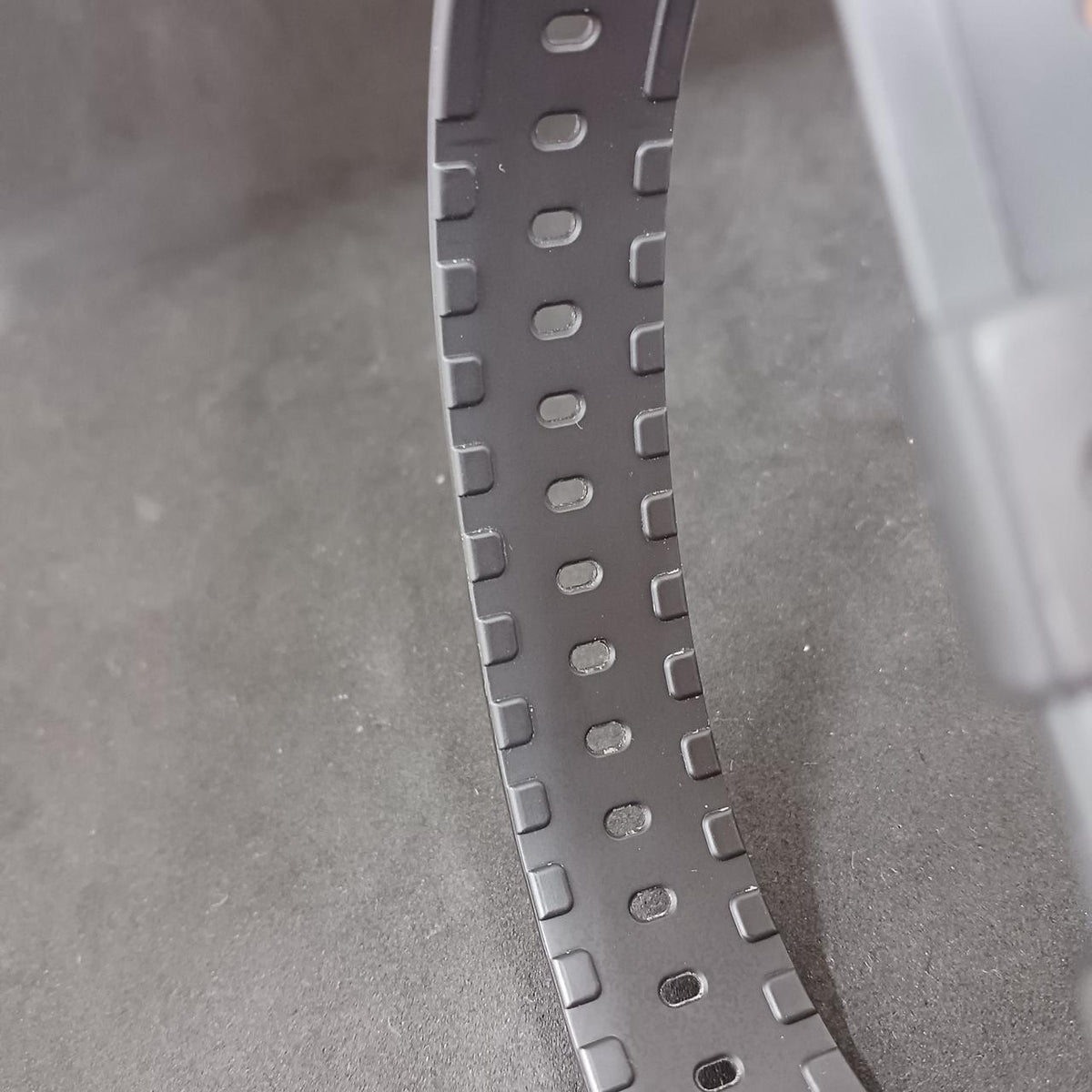 CASIO G-SHOCK GA-2100RC
