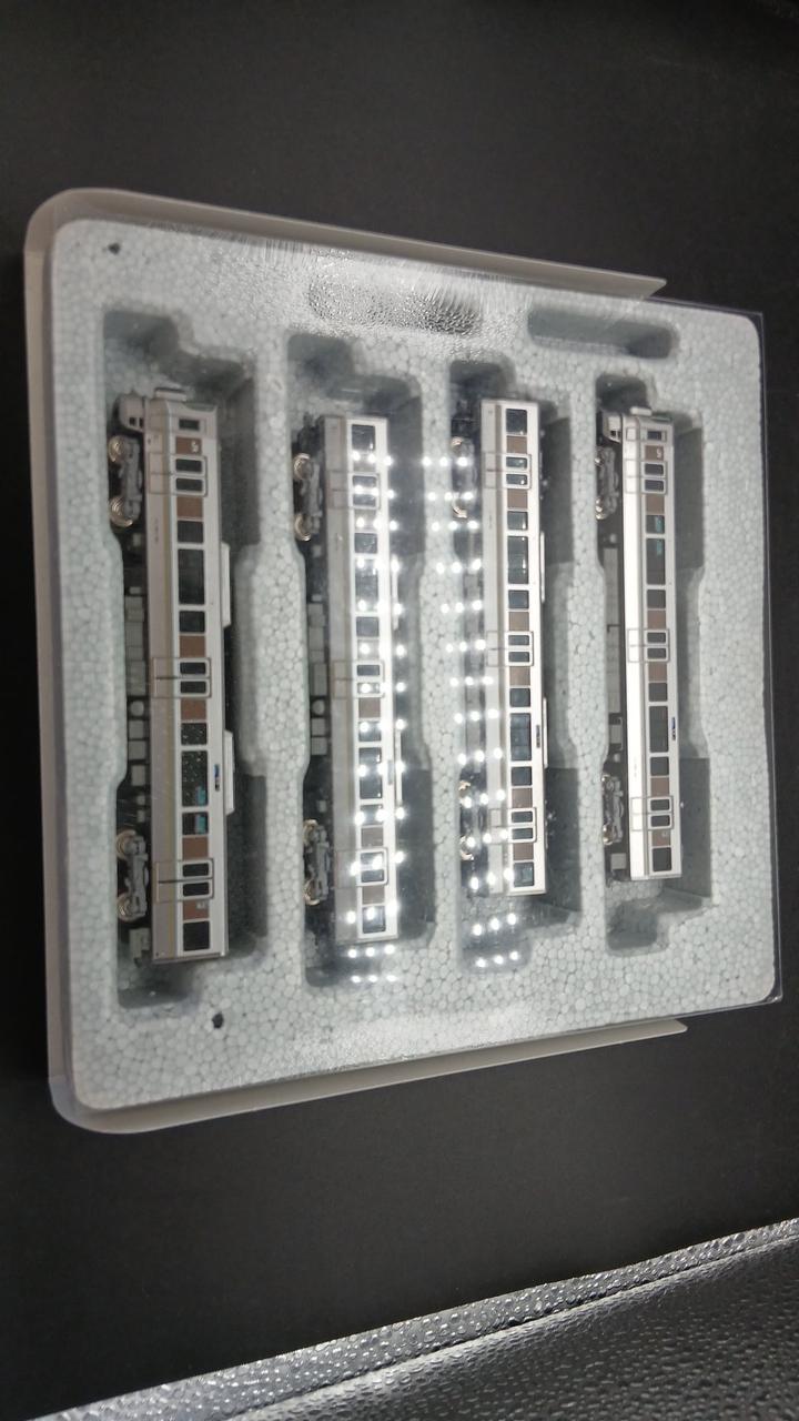 KATO 225 Series 100 Subseries Special Rapid 4-Car Set N Gauge