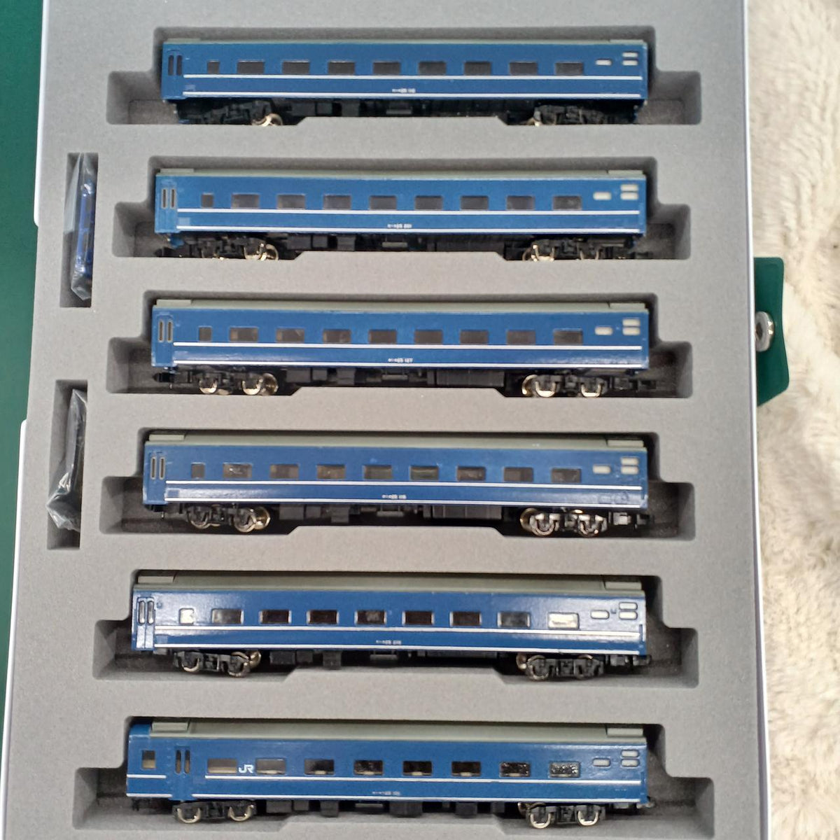 KATO 24 Series 25 Type Sleeper Limited Express 'Seto/Asakaze' 6-Car Expansion Set 10-2220 24 Series
