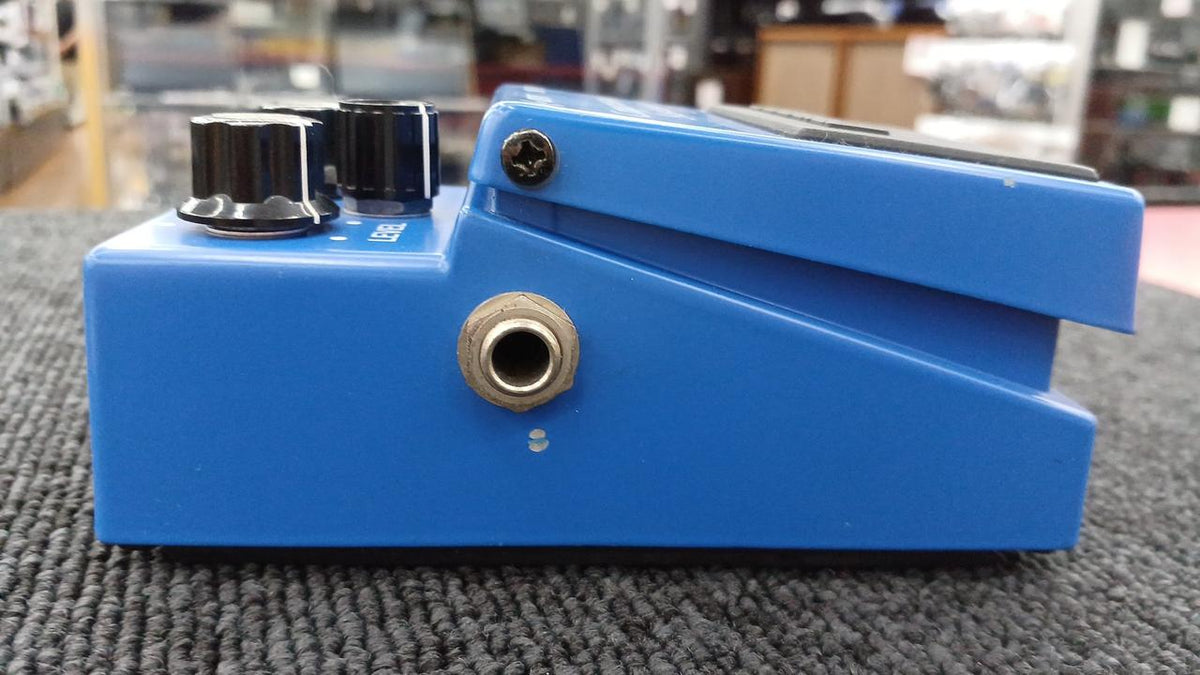 BOSS Effects pedal CS-2