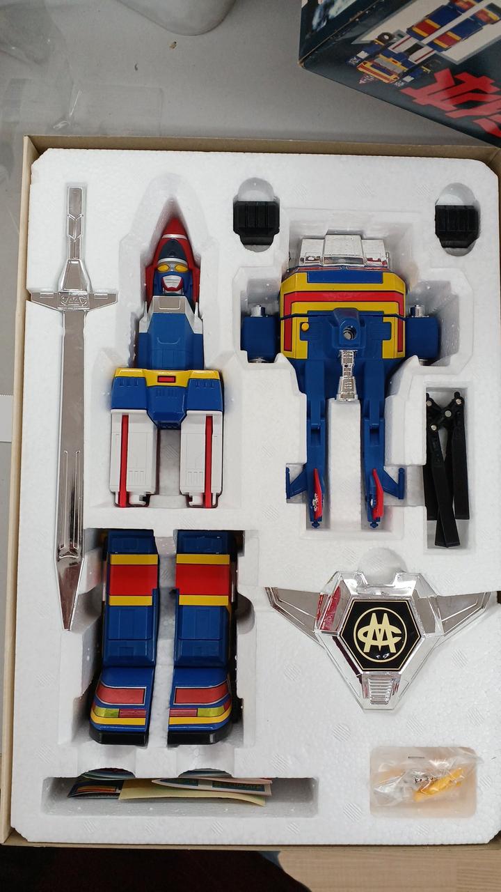 BANDAI DX Chogokin Change Robo Dengeki Sentai Changeman